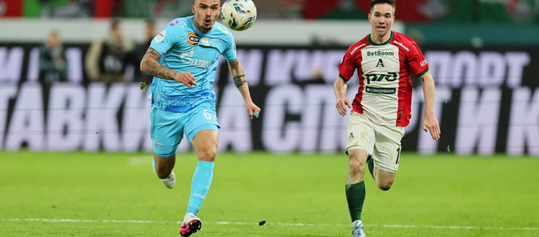 «Зенит» сыграл вничью с «Локомотивом» в матче РПЛ, вратарь Адамов отразил пенальти в концовке